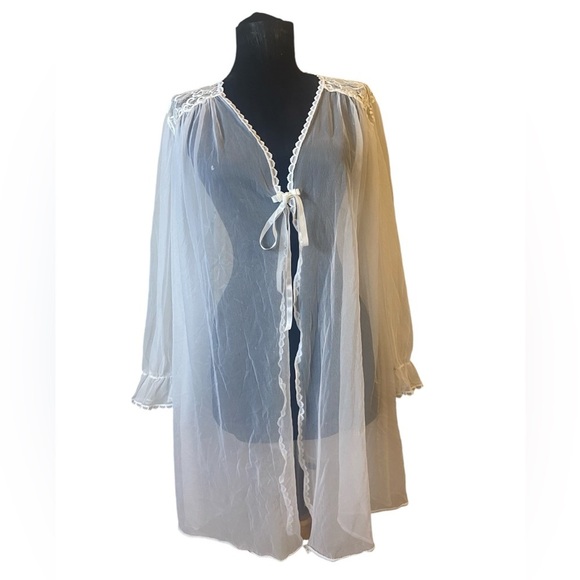 Vintage Barbizon Sheer White Lace Embroidered Peignoir/Robe Medium - Picture 1 of 10